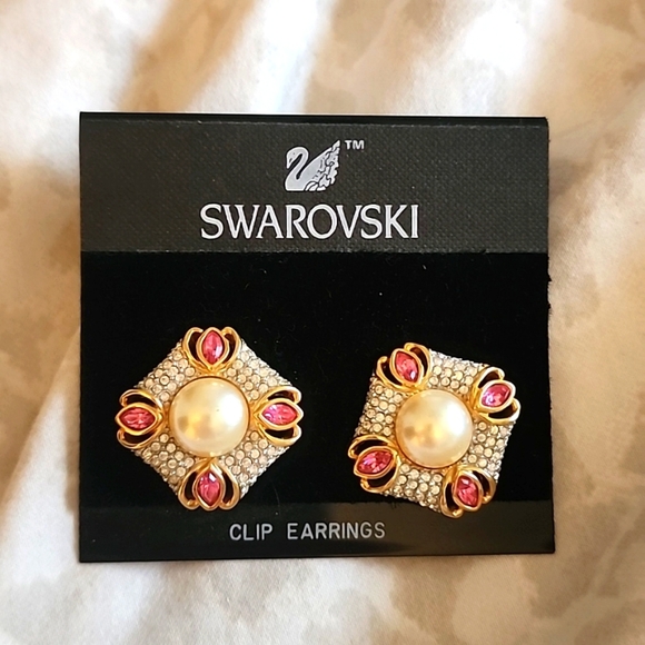 Elegant Vintage Swarovski Clip earrings - Picture 1 of 2